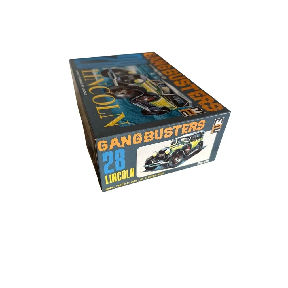 Gangbusters 28 Lincoln Model Kit By MPC